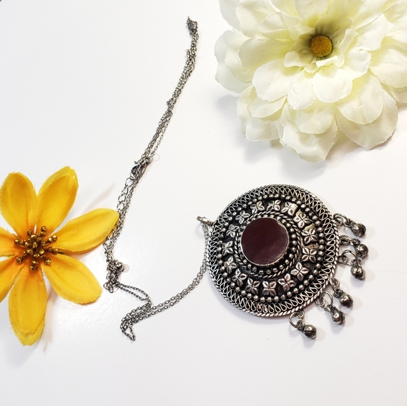 Jewelry - Pendant Necklace